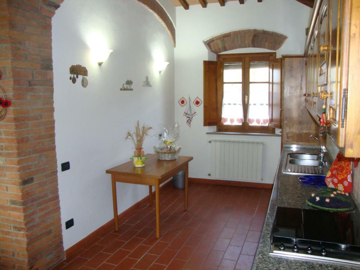 Agriturismo Podere Molino Peccioli Exteriör bild